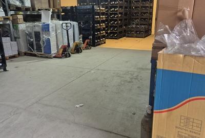 Spațiu comercial, de 250 mp, în Central - 8