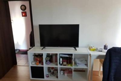 Garsonieră decomandată, mobilată în Titan - 11