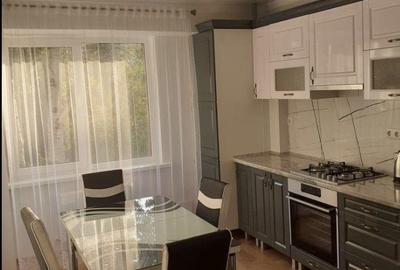 Apartament cu doua cacmere de inchiriat in zona Giulesti - 1