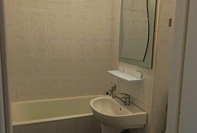 Apartament cu 3 camere decomandat în Rahova - 1