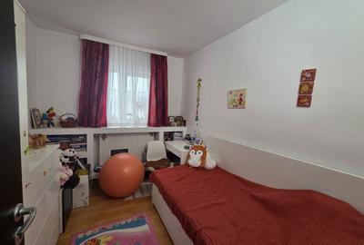 Apartament cu 3 camere semidecomandat în Dacia - 4
