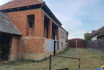 Casa individuala cu D+P la rosu si teren 350 mp in Sacel(15km Sibiu) - 1