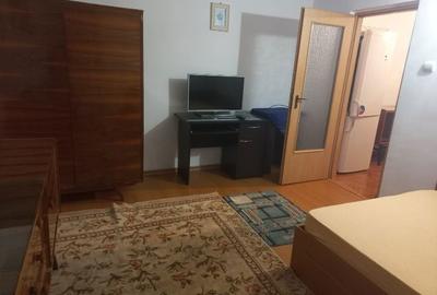 Garsonieră decomandată în Central - 1