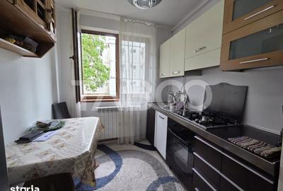 Apartament cu 3 camere semidecomandat în Central - 4