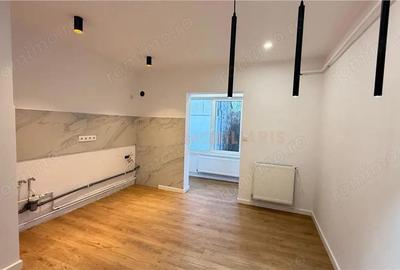 Apartament cu 2 camere decomandat în Hotvon