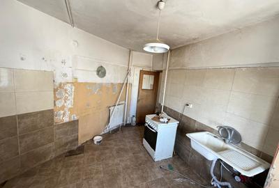 Apartament cu 3 camere decomandat în Giulești - 3