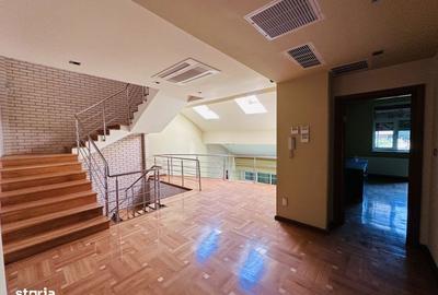 Casă cu Teren 1213 Mp în Chiajna