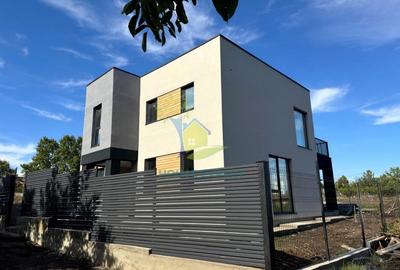 Vila deosebita Corbeanca, 5 camere, teren 526 mp, toate utilitatile, vedere lac! - 2