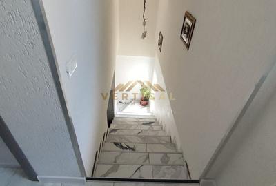Casă cu 4 camere cu Teren 245 Mp în Berceni - 2