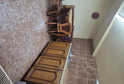 Casă cu 4 camere cu Teren 760 Mp în Central - 1