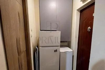 Garsoniera - Mobilatas #537;i Utilata - Decomandat - Zona UMT - 4