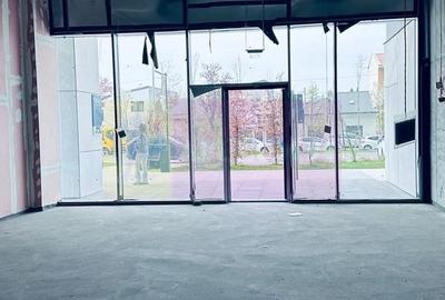 Spațiu comercial, de 111 mp, în Sebastian