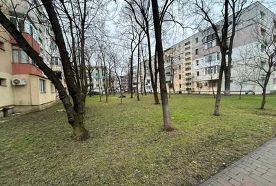 Spațiu comercial, în Podu Roș - 2