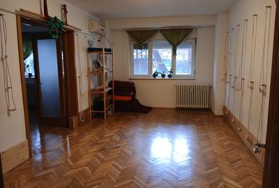 Apartament cu 4 camere decomandat în Decebal - 4