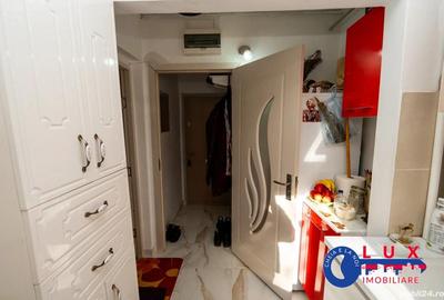 ID 2995 Apartament cu 2 camere * Str Alunisului - 6