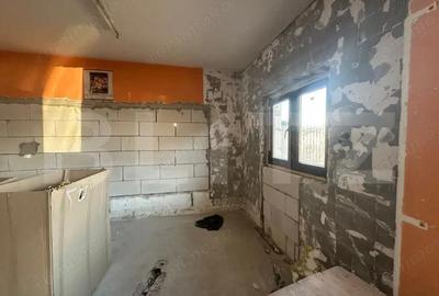 Casă cu 8 camere cu Teren 371 Mp în Central - 13