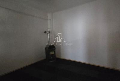 Casă cu 4 camere decomandat în Angofa - 16