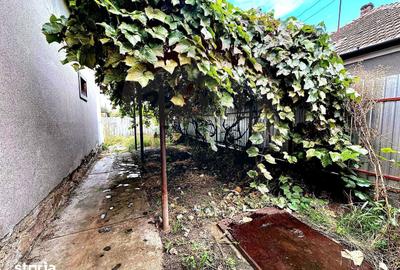 Casă cu 3 camere cu Canalizare în Central - 4