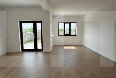 Casă cu Teren 320 Mp în Ghiroda - 2