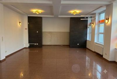 Spațiu comercial, de 64 mp, în Rogerius - 4
