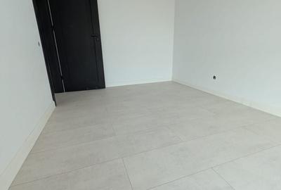 Apartament cu 4 camere semidecomandat în Florești - 12
