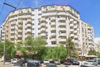 Apartament cu 20 camere decomandat în Decebal - 1