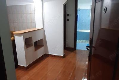 Inchiriez apartament 2 camere decomandat - 3