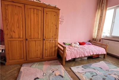 Apartament cu 3 camere semidecomandat în Central - 4