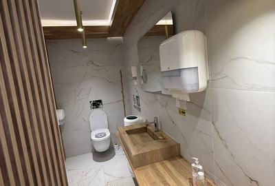 Spațiu comercial, de 239.91 mp, în Central - 5