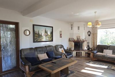 Casa Individuala, P+E, 3 dormitoare, 900 mp teren, zona Carc - 21