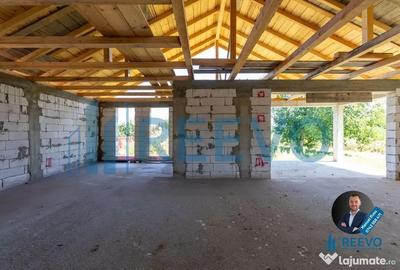 Casă cu 4 camere cu Teren 2500 Mp în Galbeni (Filipești) - 2