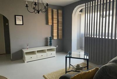 Apartament cu 2 camere semidecomandat în Craiovei - 3