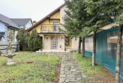 Casă individuală cu 6 camere în Sânandrei