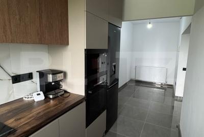 Apartament cu 3 camere, 61,82 mp utili, etaj 4, recent renovat+garaj - 2