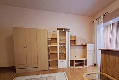 Apartament 2 camere | Etaj 1/4 | Zona Tractorul | Pret 90.000 Euro | - 3
