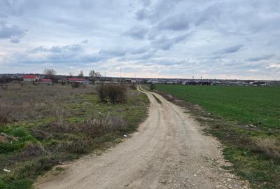 Loc Agigea / Judetul Cta /Teren intravilan 500 mp cu o deschidere stradala 16 ml - 14