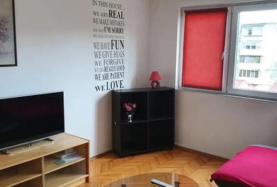 Inchiriez apartament 3 camere - 4