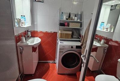 Apartament cu 4 camere decomandat în Central - 3