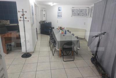 Spatiu comercial de inchiriat in suprafat de 40 mp, Zona Por Spatiu comercial de inchiriat in suprafat de 40 mp, Zona Por - 2