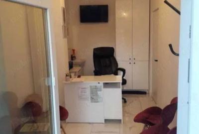 Spațiu comercial, de 35 mp, în Central - 4