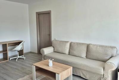 Apartament cu 2 camere semidecomandat, mobilat în Iancului