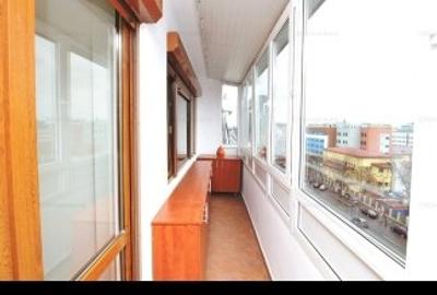 Apartament cu 3 camere decomandat în P-ța Victoriei - 9