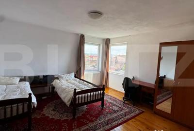 Casă cu 8 camere cu Teren 767 Mp în Central - 16