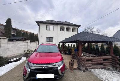 Casă cu 4 camere în Central - 1