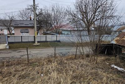 Casă / Vilă cu 12 camere, teren intravilan de 2869mp în Siminicea, SV - 35