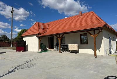 Casă cu 3 camere în Semlac - 1