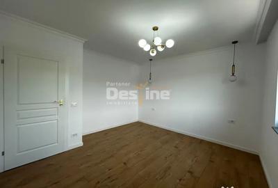Casă cu 4 camere cu Teren 400 Mp în Rediu - 10