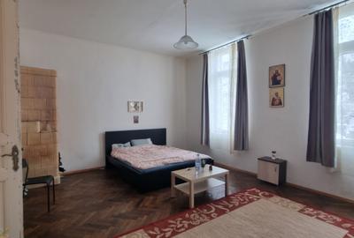 Apartament în vilă istorică - 4 Camere - Curte Generoasă - 3