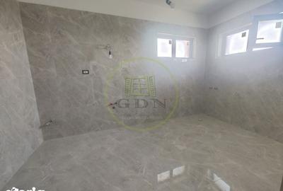 Casă cu 5 camere cu Teren 468 Mp în Malu Mare - 11