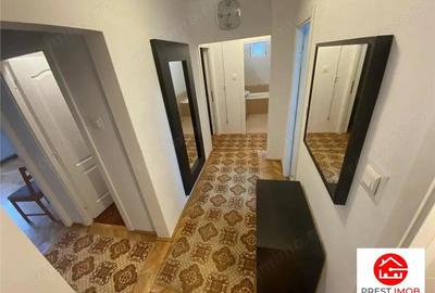 Apartament cu 3 camere de vanzare in Tudor - 2